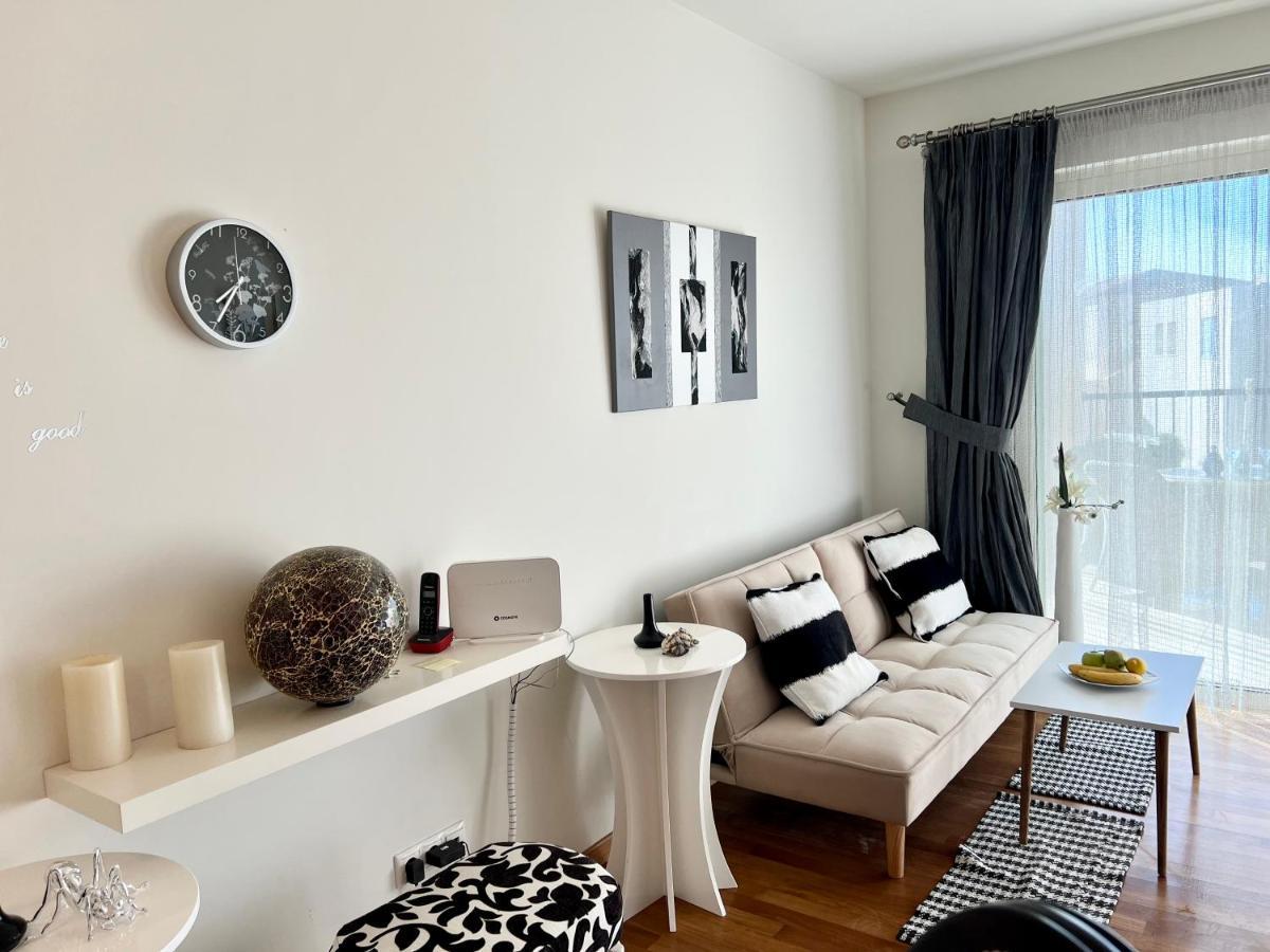 Odyssey Beach Front Apartment Χανιά Εξωτερικό φωτογραφία
