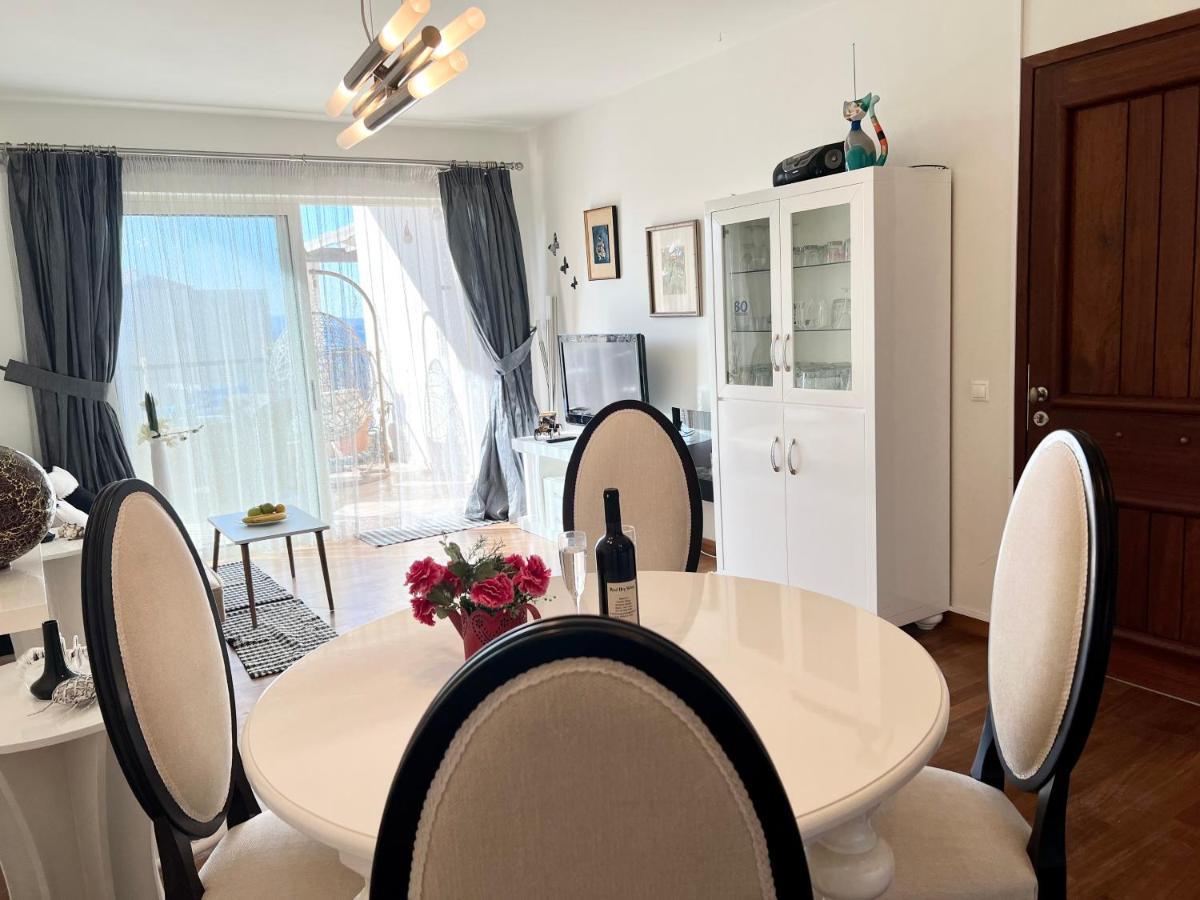 Odyssey Beach Front Apartment Χανιά Εξωτερικό φωτογραφία